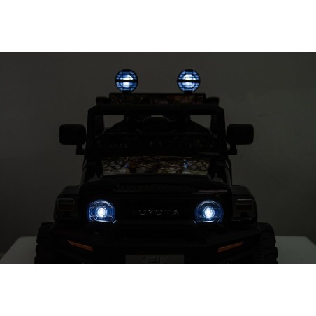 Auto Macchina Elettrica Jeep Toyota Fj Cruiser 12V Ruote in Gomma Full Optional Sedile Pelle Porte Apribili Telecomando