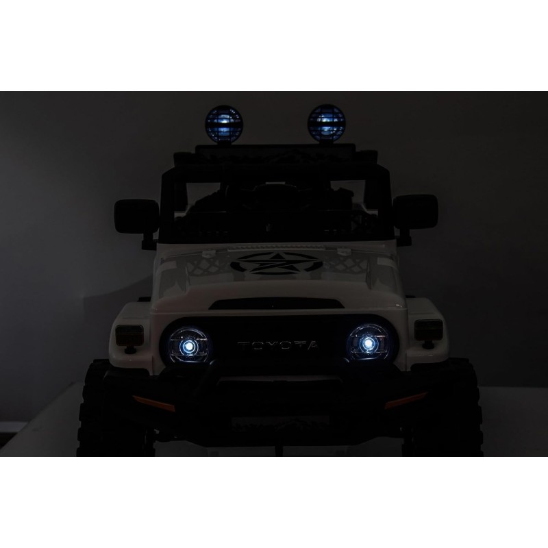 Auto Macchina Elettrica Jeep Toyota Fj Cruiser 12V Ruote in Gomma Full Optional Sedile Pelle Porte Apribili Telecomando Bianca