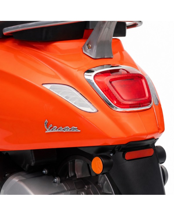 Moto Elettrica Vespa Primavera Elettrica per Bambini 12V Licenza Ufficiale Piaggio Sedile Pelle Luci LED suono Clacson Arancione|Toys Car